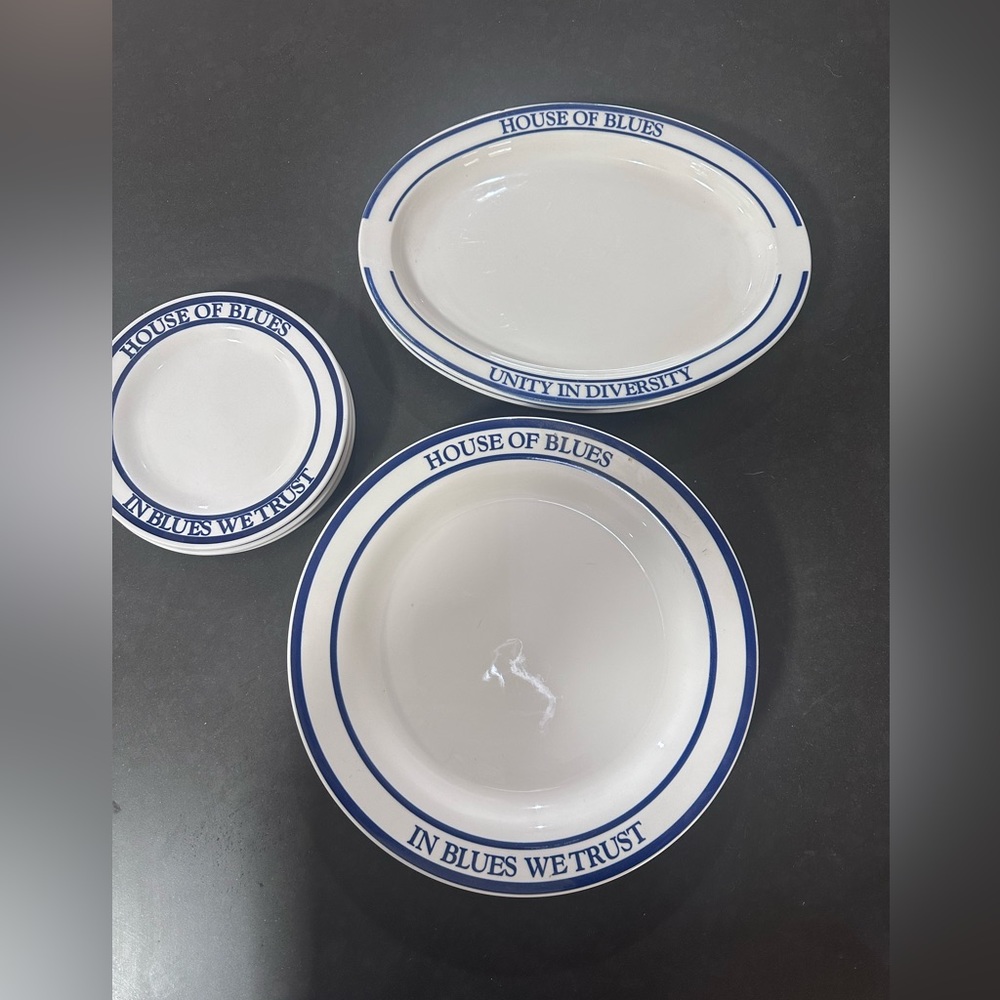House of Blues “In Blues We Trust” 10 pc set china plates dinnerware